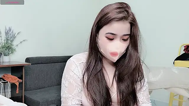 Snapshot of LyLy_Office chatting on 02.11.25 LyLy Office online show from 02.11.25