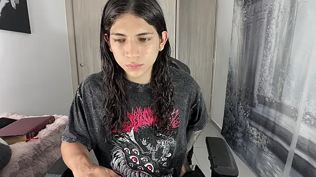 Snapshot of gabriel__manson chatting on 02.01.26 gabriel manson online show from 02.01.26