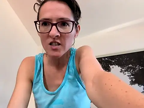 Snapshot of Milky_hairy_mommy chatting on 07.22.26 Milky hairy mommy online show from 07.22.26