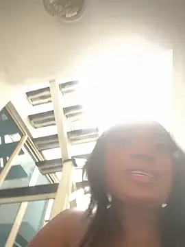 Britanymooree online show from 04.20.26