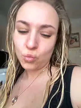 Snapshot of OlgaBuzzz chatting on 02.20.25 OlgaBuzzz online show from 02.20.25