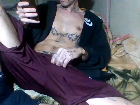 Snapshot of sellvageria chatting on 09.13.25 sellvageria online show from 09.13.25