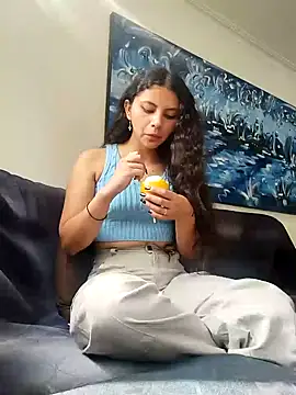 Snapshot of Ivanna_Bruner chatting on 01.10.25 Ivanna Bruner online show from 01.10.25