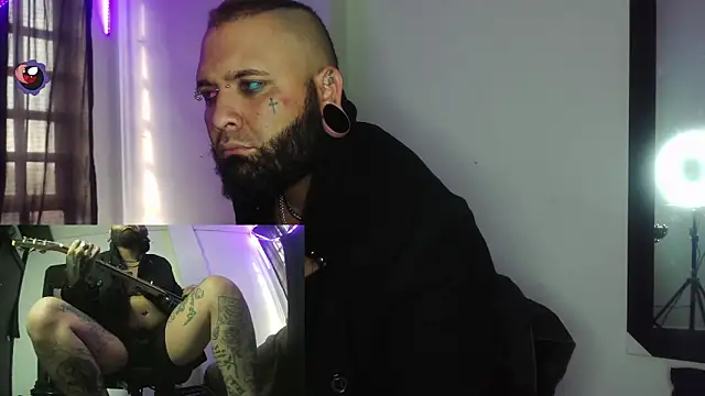 Snapshot of darkclothes chatting on 01.01.25 darkclothes online show from 01.01.25