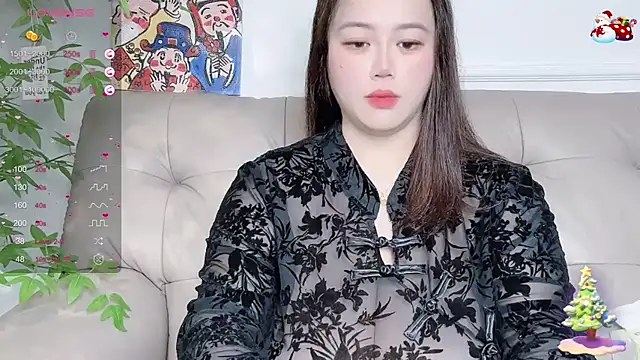 Snapshot of 520-vivo chatting on 02.14.25 520-vivo online show from 02.14.25
