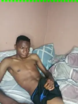 Snapshot of fireboyafrica chatting on 12.24.24 fireboyafrica online show from 12.24.24