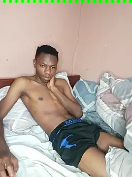 Snapshot of fireboyafrica chatting on 02.20.25 fireboyafrica online show from 02.20.25