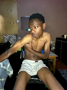 Snapshot of fireboyafrica chatting on 10.13.25 fireboyafrica online show from 10.13.25