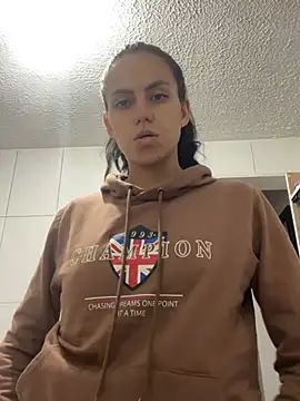 karolainvalentina online show from 02.06.26