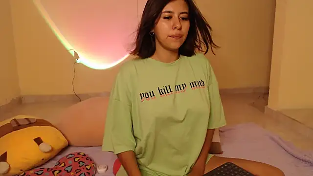 Snapshot of _maiahairy_ chatting on 12.07.24 maiahairy online show from 12.07.24