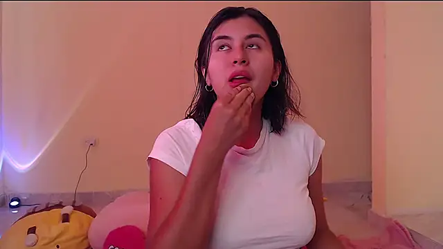 Snapshot of _maiahairy_ chatting on 01.07.25 maiahairy online show from 01.07.25