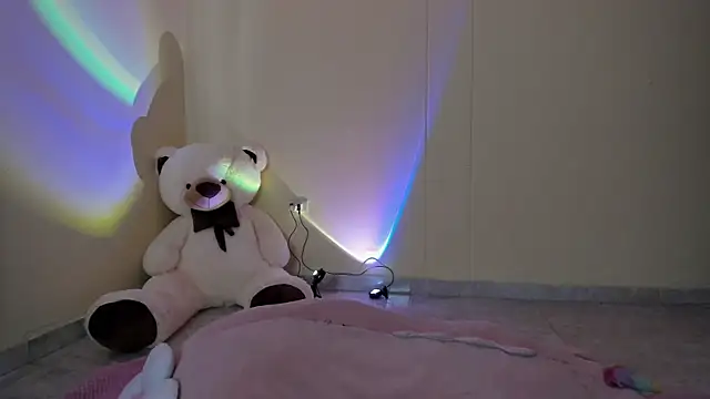 Snapshot of _maiahairy_ chatting on 10.17.25 maiahairy online show from 10.17.25