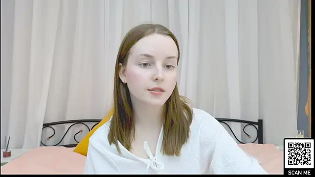 Snapshot of Wild__flowers chatting on 03.05.25 Wild  flowers online show from 03.05.25