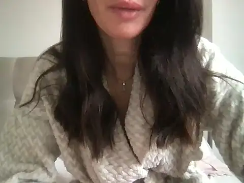 paolajonez online show from 05.10.26