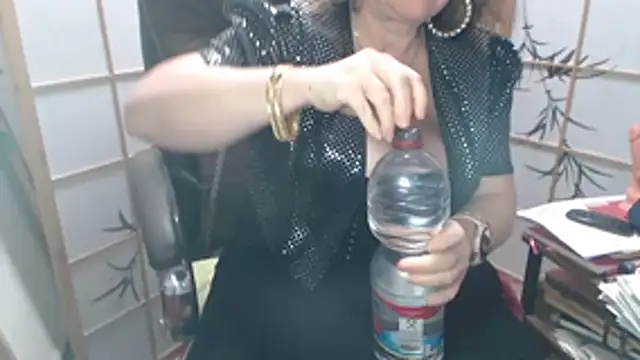 Jasminavollbusig online show from 11.07.25