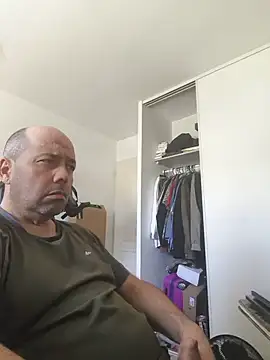 Snapshot of veryverybigdick45 chatting on 05.23.26 veryverybigdick45 online show from 05.23.26