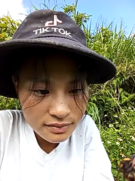 trieungoclnt online show from 10.08.25