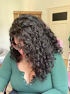 Curvydesifromgermany online show from 04.02.26