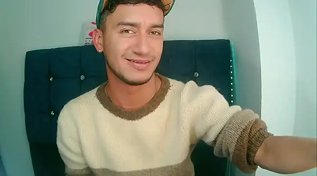 Snapshot of Kevin_Torres chatting on 01.11.25 Kevin Torres online show from 01.11.25