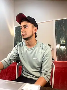 Snapshot of Kevin_Torres chatting on 09.14.25 Kevin Torres online show from 09.14.25