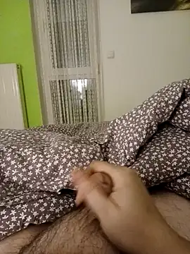 BennoSingle online show from 02.10.25