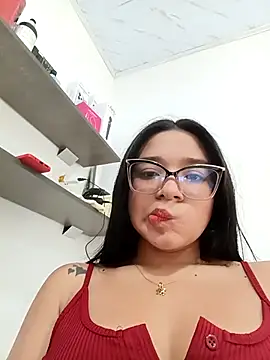 Snapshot of -VICKKY chatting on 09.12.25 -VICKKY online show from 09.12.25
