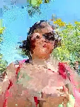 Snapshot of -VICKKY chatting on 09.19.25 -VICKKY online show from 09.19.25