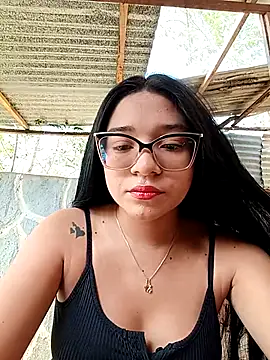 Snapshot of -VICKKY chatting on 09.25.25 -VICKKY online show from 09.25.25