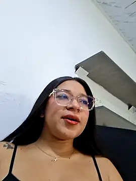 -VICKKY online show from 06.12.26