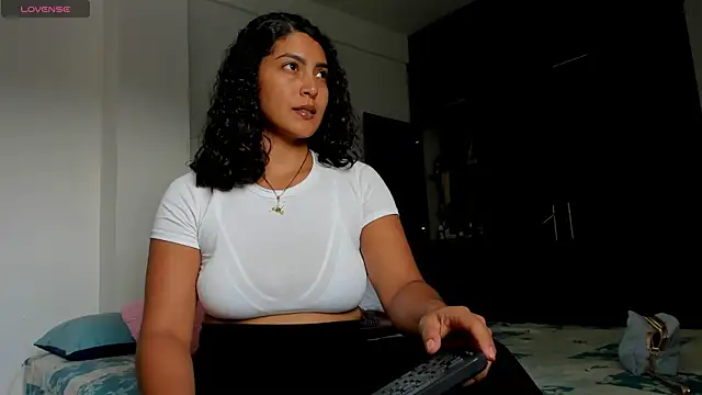sofiaparker8 online show from 05.20.26