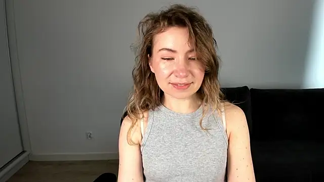 Mia Tasty online show from 04.12.26