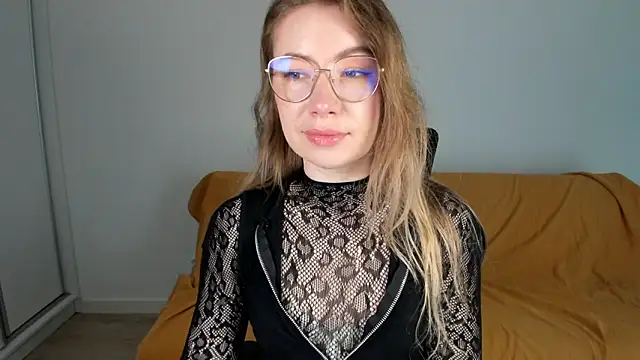 Mia Tasty online show from 06.11.26