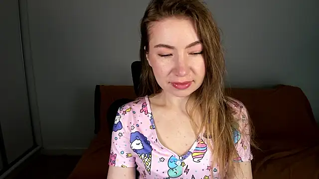 Mia Tasty online show from 06.14.26