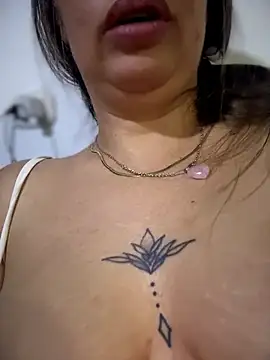 Emiily lee online show from 07.02.26