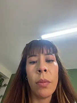 iriiina veneno online show from 11.09.25