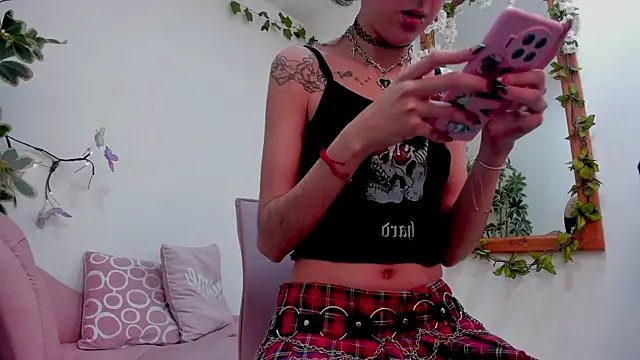 BonnieCute  online show from 04.05.26