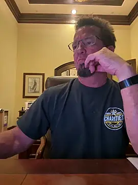 Snapshot of sluttydylan chatting on 05.16.26 sluttydylan online show from 05.16.26