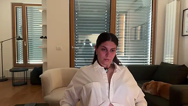Snapshot of meadow_soprano chatting on 06.18.26 meadow soprano online show from 06.18.26