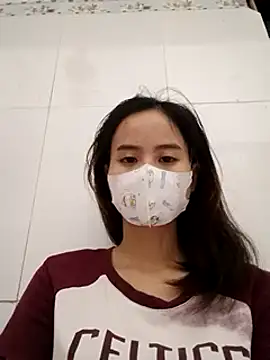 Snapshot of Nobita2z chatting on 12.31.24 Nobita2z online show from 12.31.24