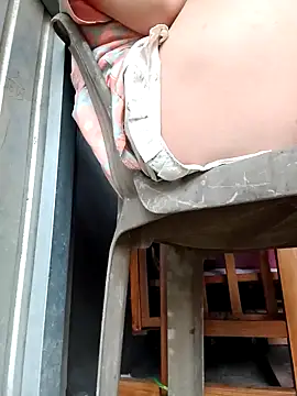 Snapshot of Dina_wet chatting on 01.18.25 Dina wet online show from 01.18.25