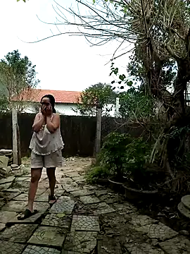 Snapshot of Dina_wet chatting on 01.21.25 Dina wet online show from 01.21.25