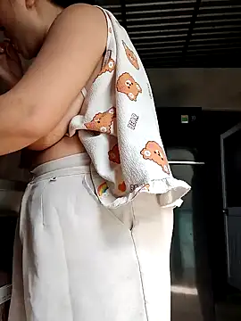 Snapshot of Dina_wet chatting on 01.22.25 Dina wet online show from 01.22.25