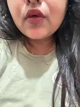 Snapshot of smile_pretty chatting on 03.02.26 smile pretty online show from 03.02.26