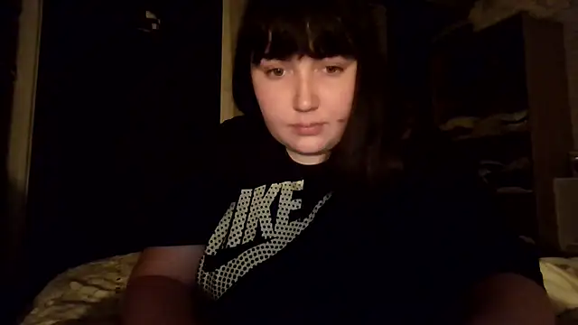 Lynylou online show from 09.11.25