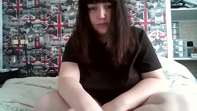 Lynylou online show from 09.24.25