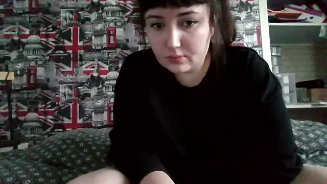 Lynylou online show from 10.09.25