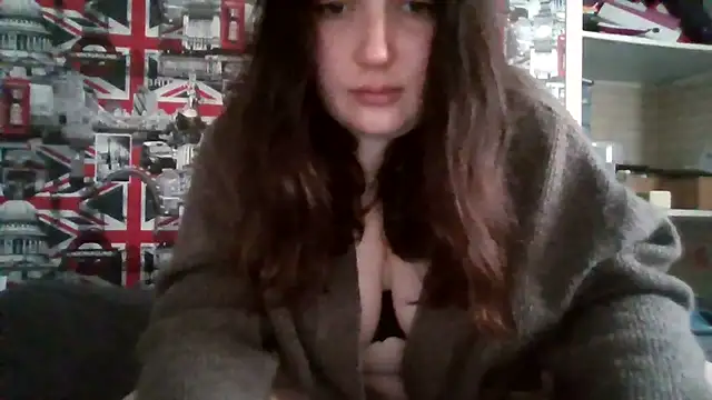 Lynylou online show from 10.29.25