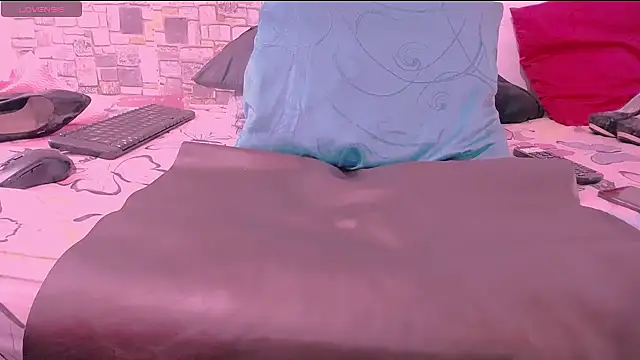 CrazyRousex online show from 02.19.25