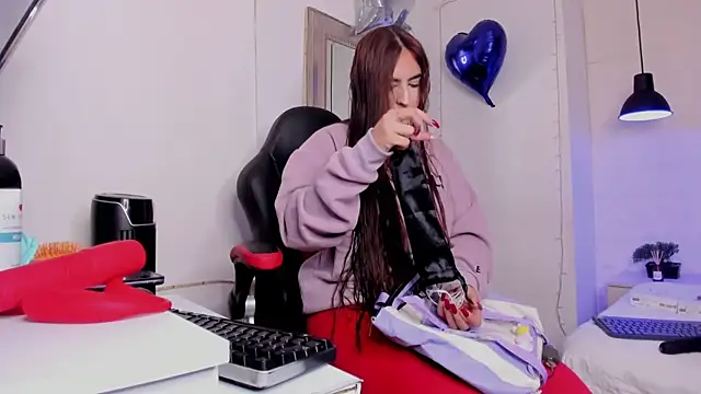 angel hardy dl online show from 02.04.25