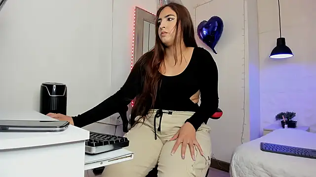 angel hardy dl online show from 02.09.25